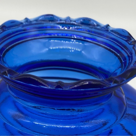 Vintage Cobalt blue honey beehive vase - Picture 3 of 9